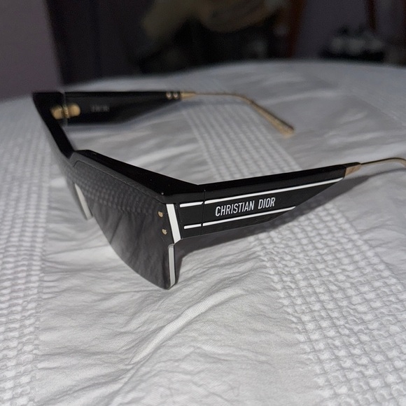 Dior Black and Gold Women's Sunglasses - Picture 3 of 5